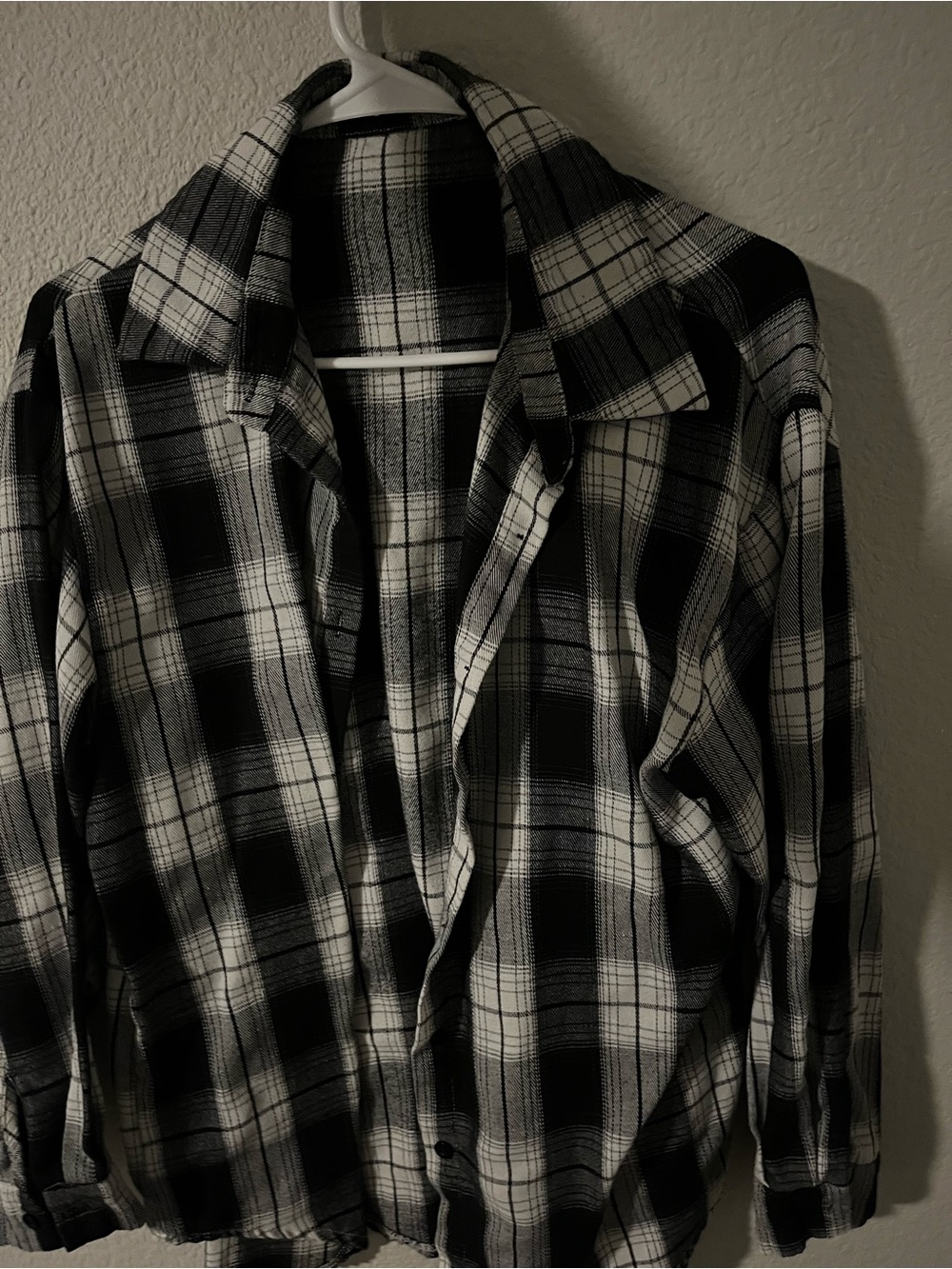 ROMWE Black and White Plaid Casual Button-Down Shirt
